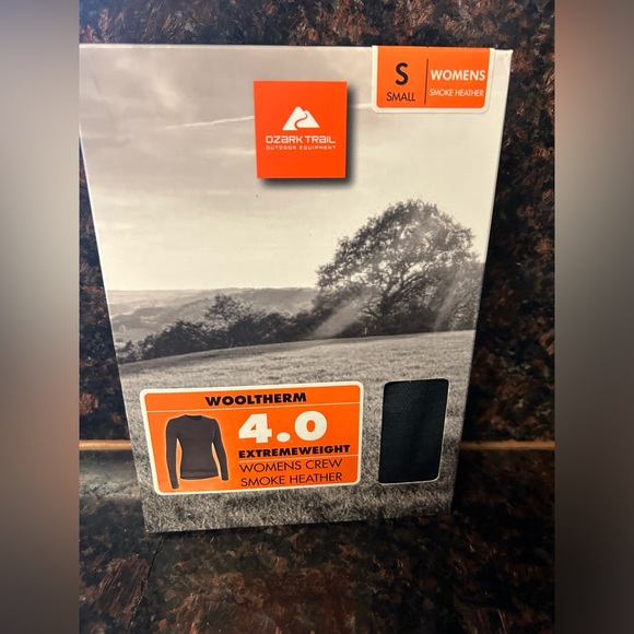 2 NIB Ozark Trail Women's Wool Blend Baselayer Crew retal $50 small - Picture 5 of 9